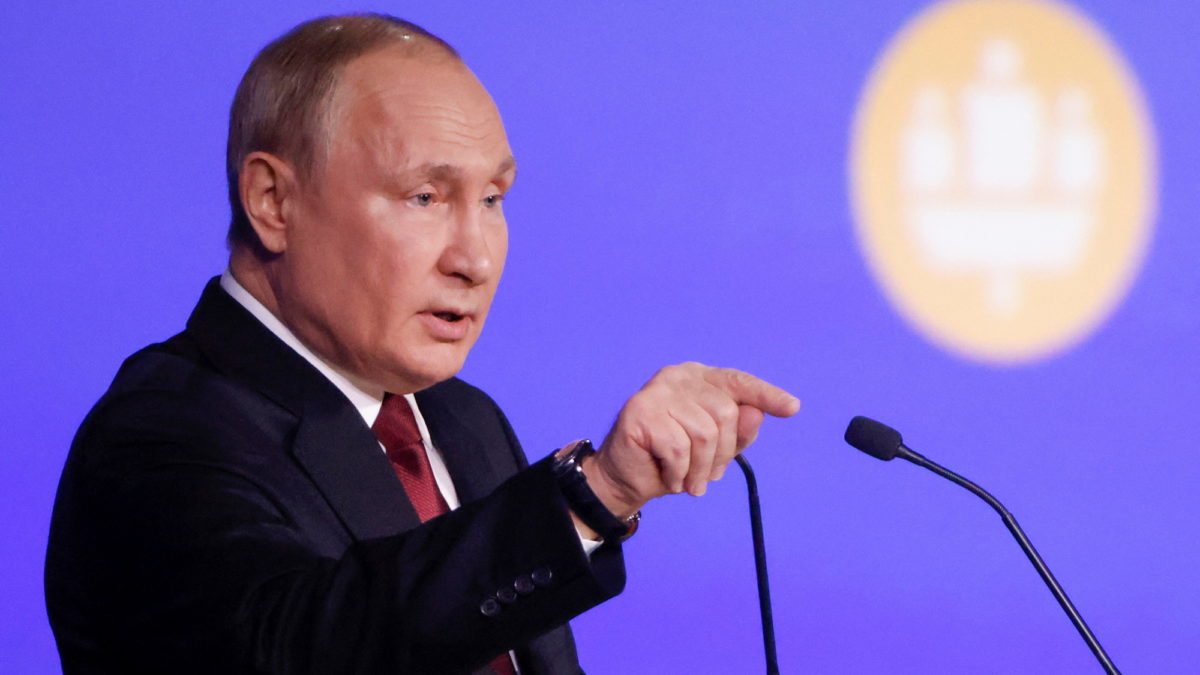 Putin: Porast inflacije u svetu rezultat politike G7