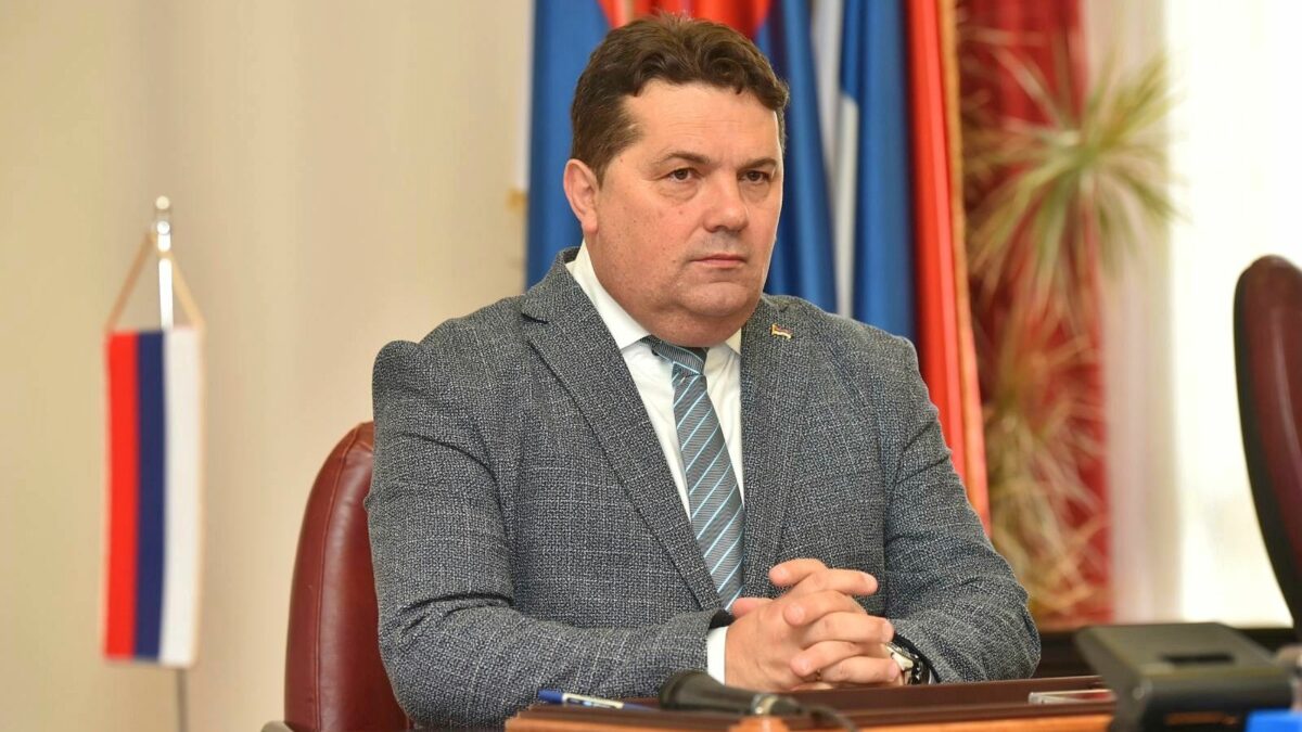 Stevandić: Srpska će biti prinuđena da Šmita proglasi personom non grata