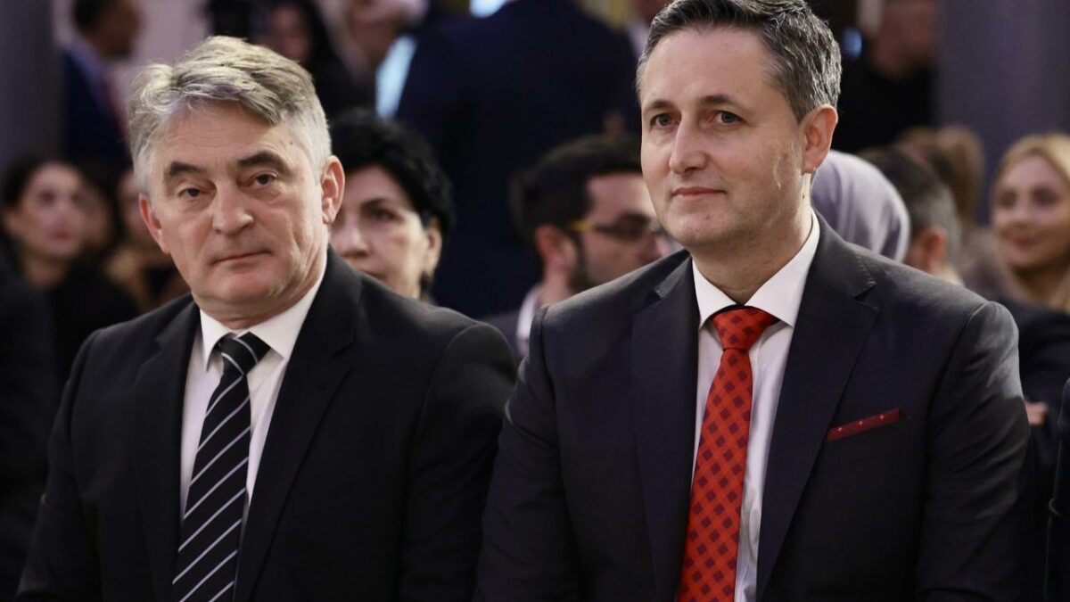 Komšić i Bećirović uputili u proceduru državni zakon o imovini