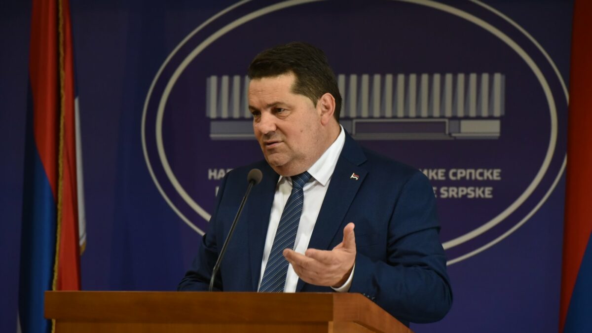 Stevandić: Helezove provokacije samo pokušaj podizanja lične popularnosti; Republika Srpska neće popustiti
