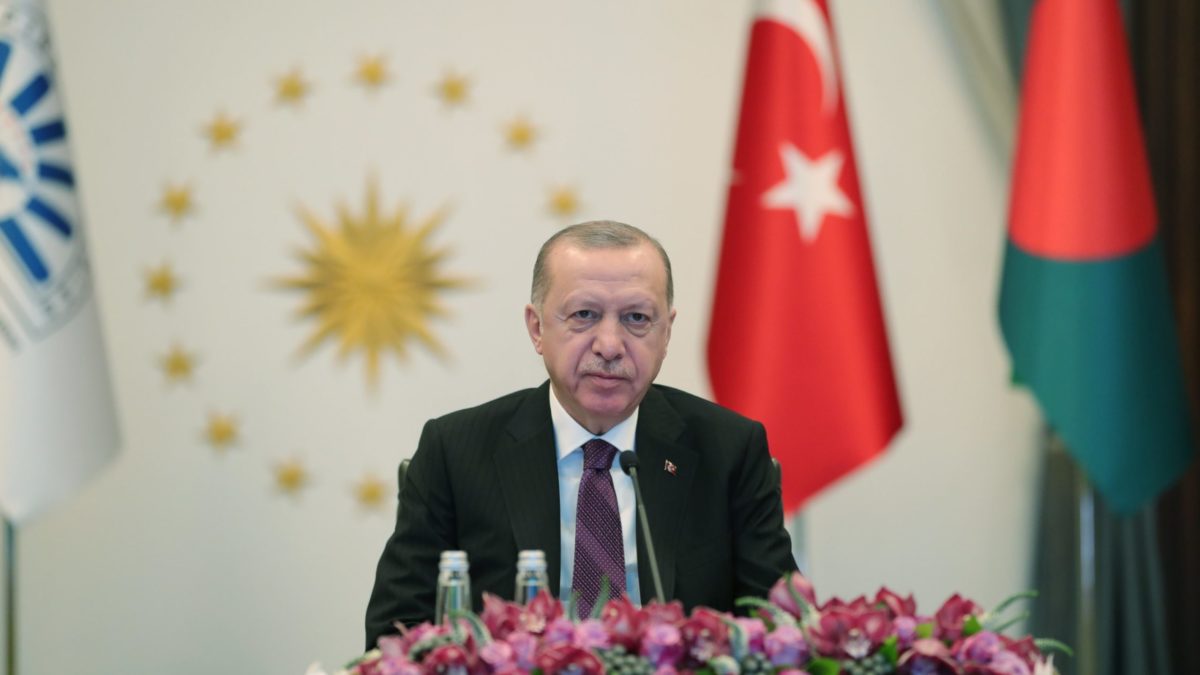 Erdogan razgovarao sa Zelenskim: Ponudio da bude posrednik u pregovorima Rusije i Ukrajine