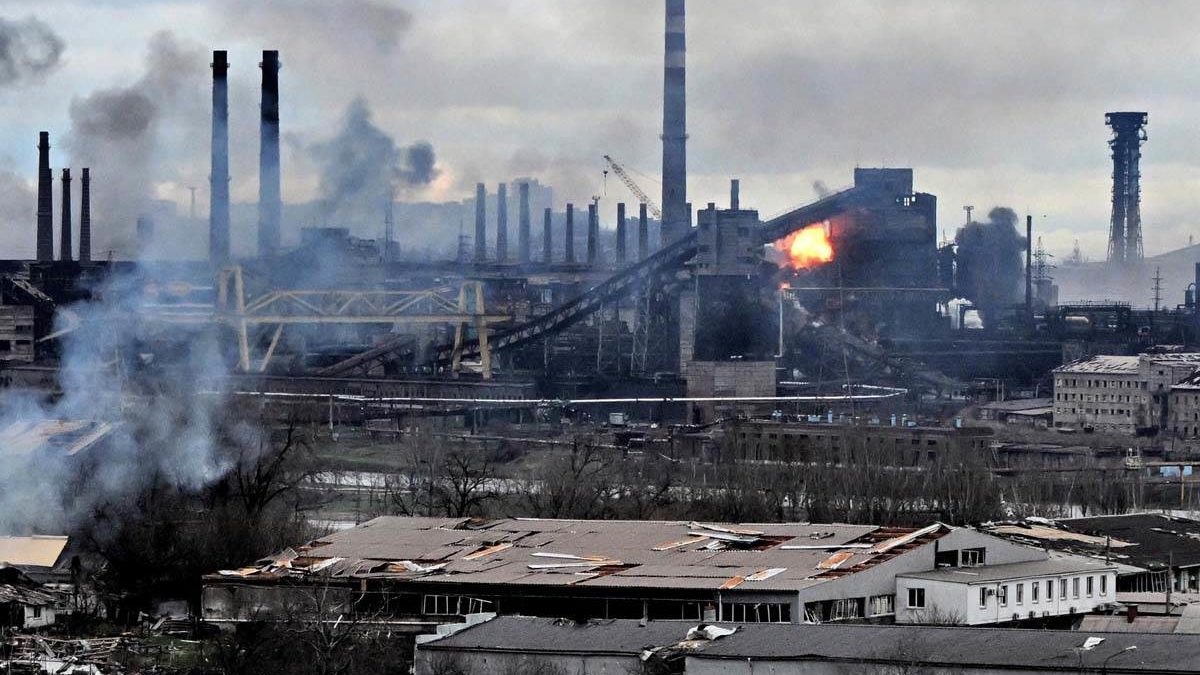 Arestovič: Ruske snage napadaju fabriku Azovstalj