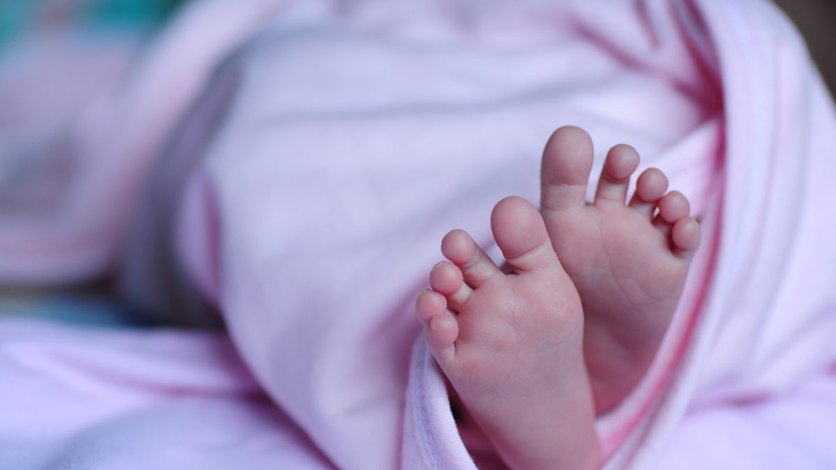 Sve porodilje u RS-u imaju pravo na 500 KM za bebu umjesto dosadašnjih 250