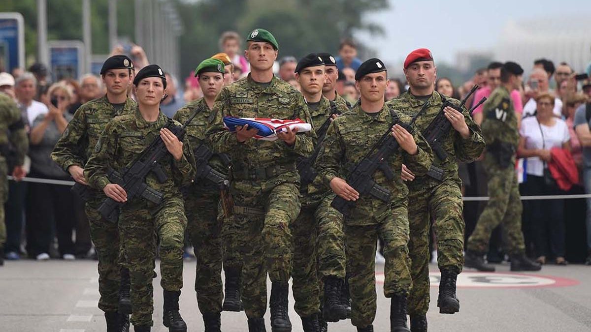 Petorica hrvatskih vojnika pozitivna na kokain, MORH tvrdi da je nisu prodavali